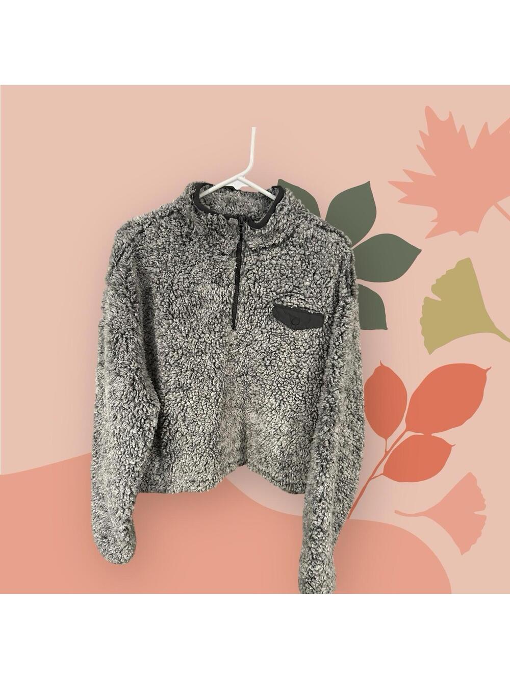 Aeropostale Women’s Gray faux fur jacket 2XL Tie String 1/4 Zip Pull Over